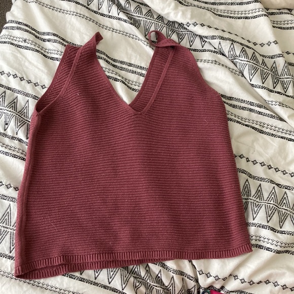 Express Sweater Tank - Picture 2 of 3